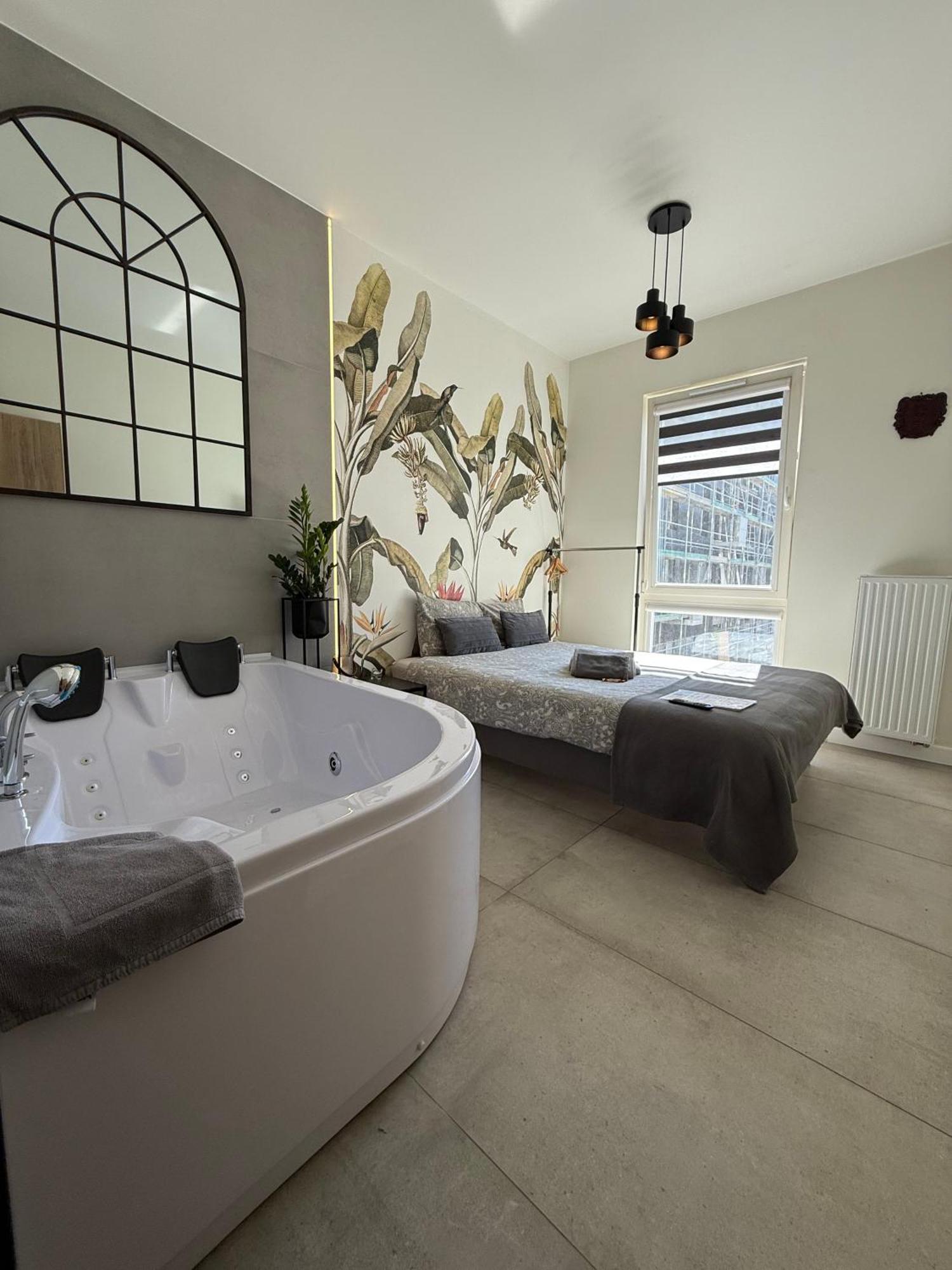 Jacuzzi - Relax Apartament *